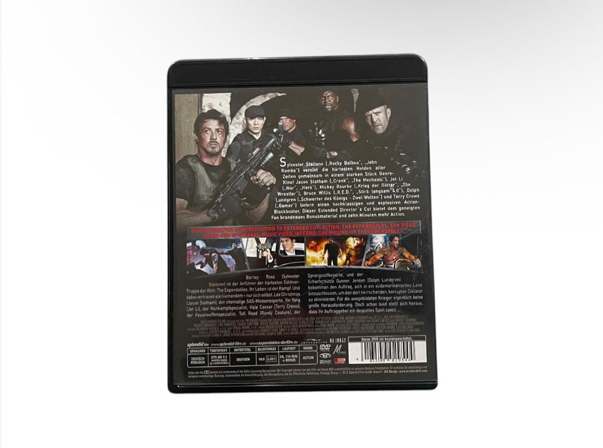 Tutti i DVDs: The Expendables 1 + 2 Extended & Uncut Versionen auf Blu-ray – Nuovo (secondo la descrizione) da Luzern venduto da woti-shop 3