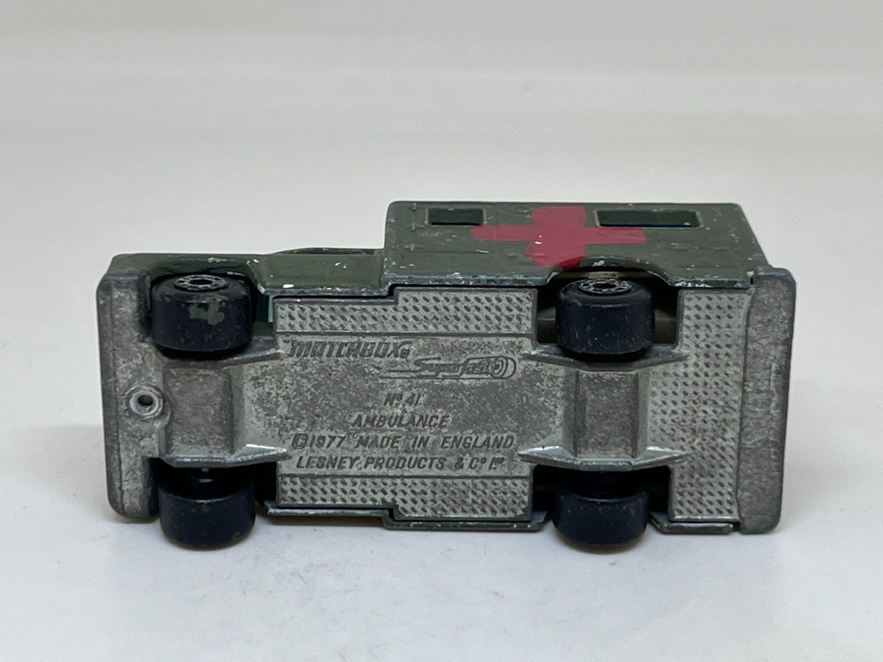 Matchbox Modellini d'auto: Matchbox Ambulance #283 – Usato da Wildegg venduto da LaaBoutique 3