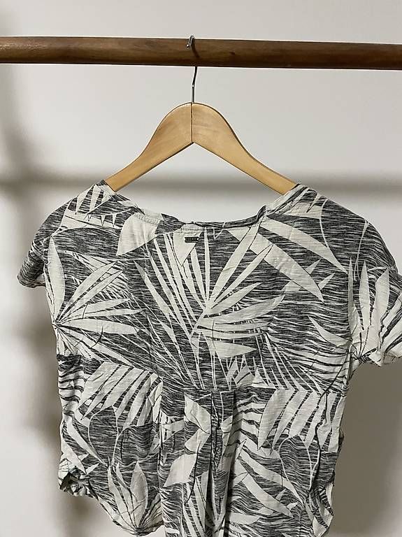 Roxy T-shirt: T Shirt Roxy – Usato da Zürich venduto da maederja 1