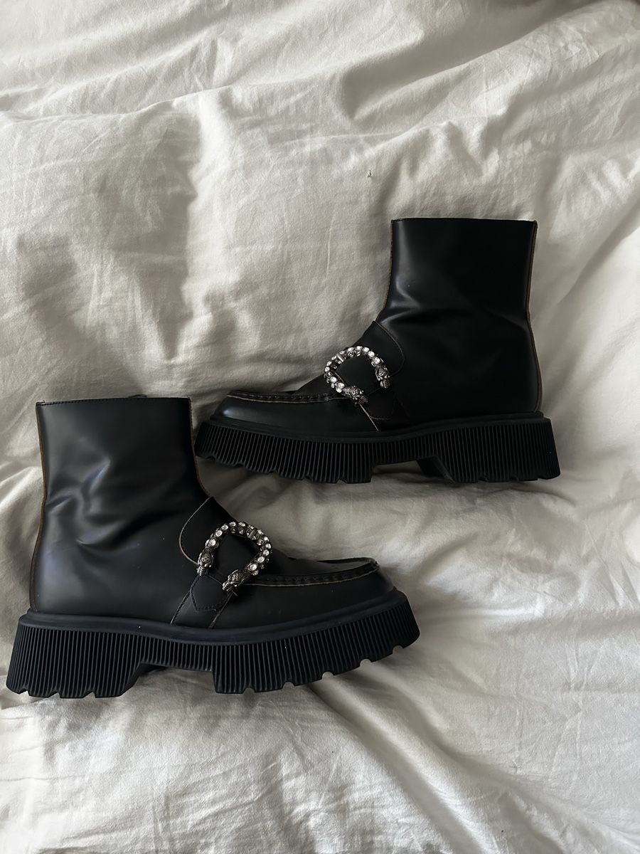 Scarpe da donna: Gucci Crystal Tiger Head Dyonisis Black Platform Ankle Boots – Nuovo (secondo la descrizione) da Basel venduto da giulialynn