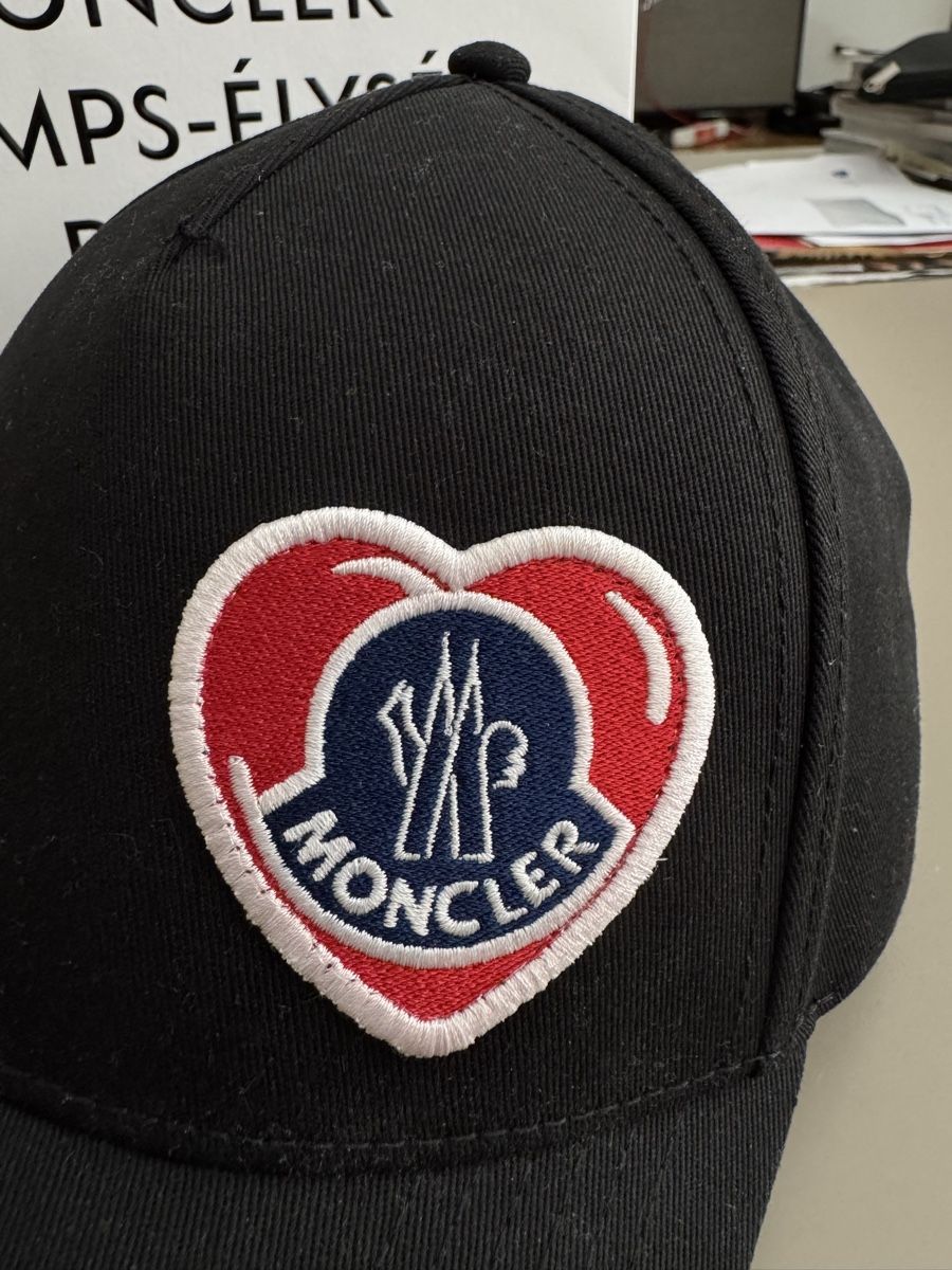 Moncler Hüte, Mützen & Caps: Moncler Logo Hat – Neu (gemäss Beschreibung) aus Origlio von sto_2pxf 2