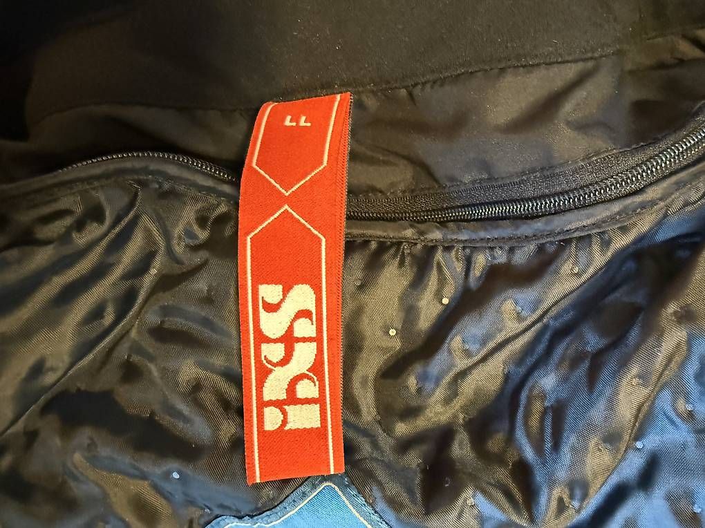 Giacche: IXS Töffjacke   – Usato da Zumikon venduto da Found.a.element 4