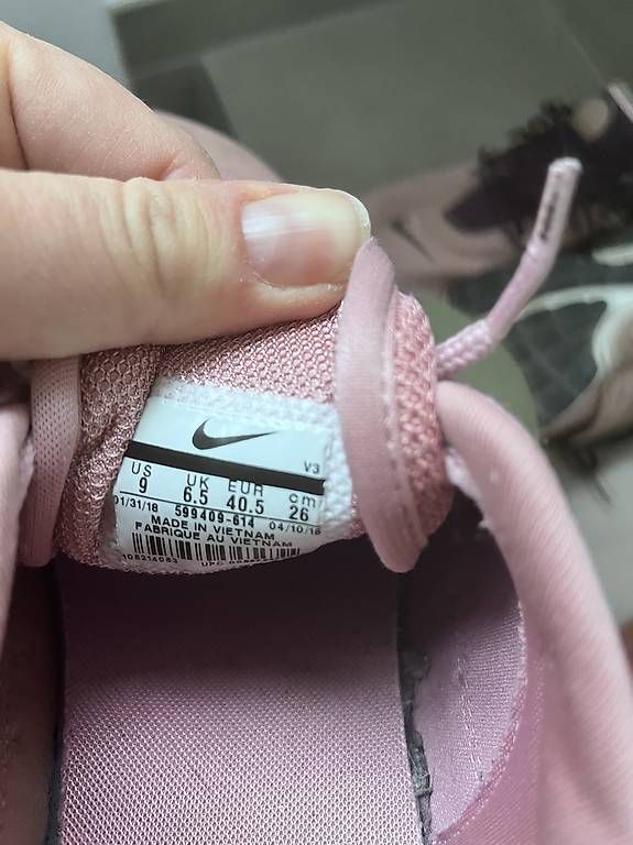 Scarpe da donna: Nike Air rosa 40.5 – Usato da Ruswil venduto da Pinkgirl_11 1