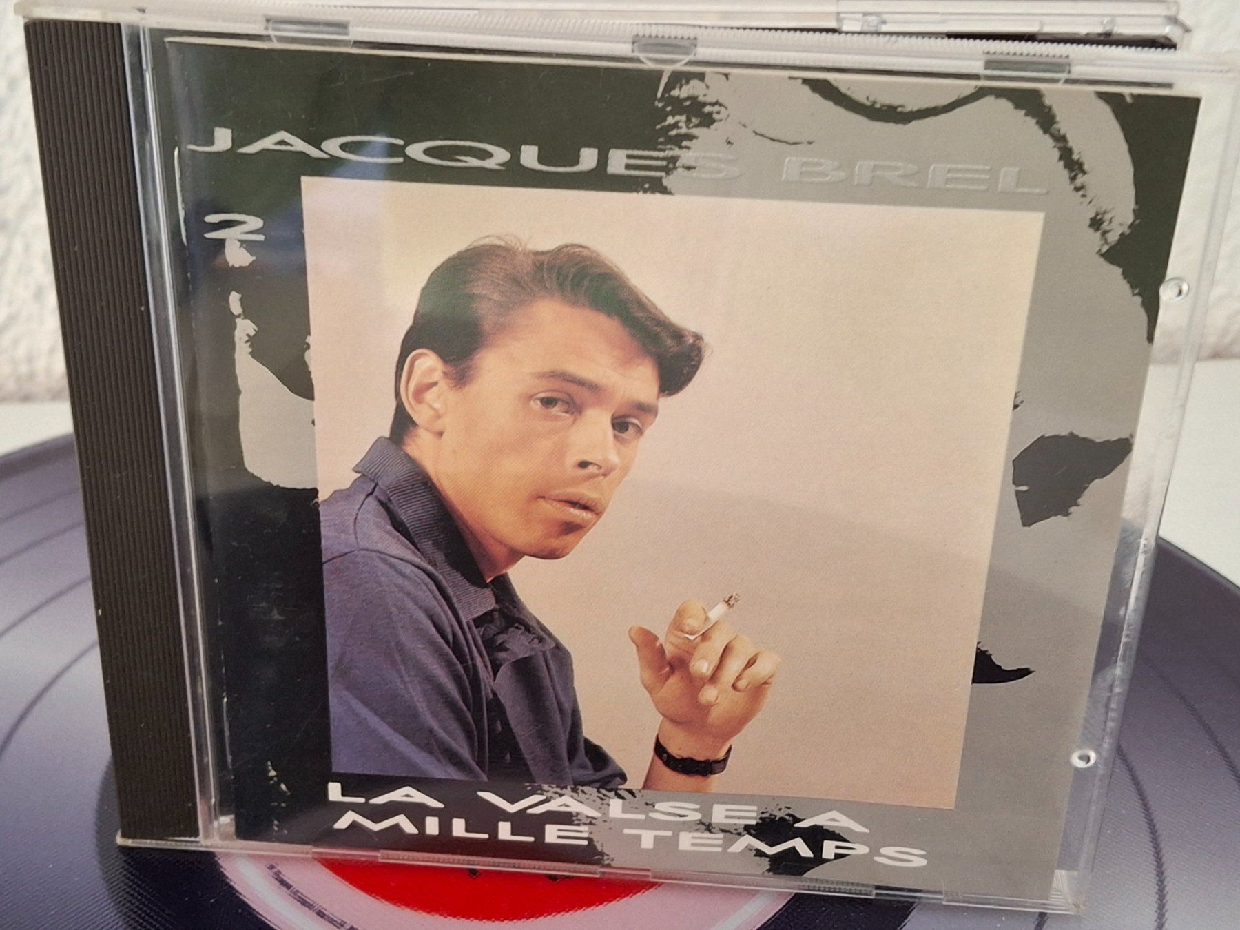 CDs: CD Jacques Brel - La Valse a Mille Temps😎 – Gebraucht aus Aarberg von Jackup1