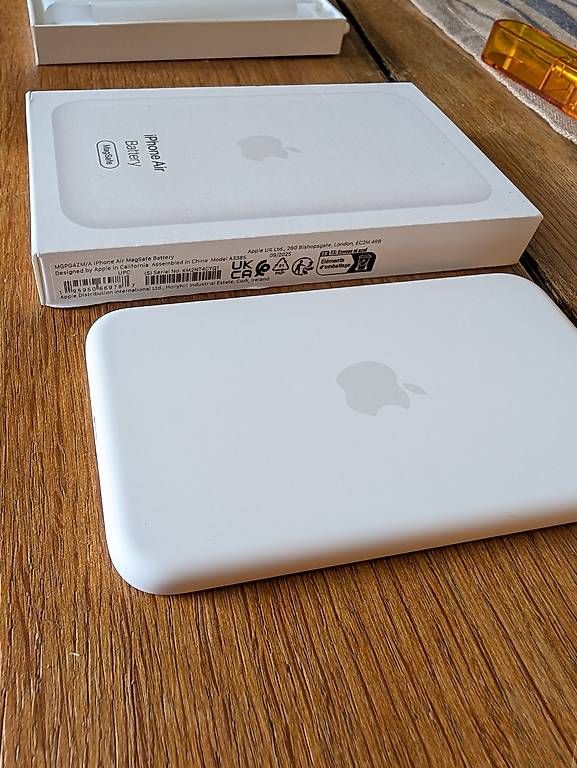 Apple Accus: iPhone Magsafe Batterie – D'occasion à Winterthur par up.
