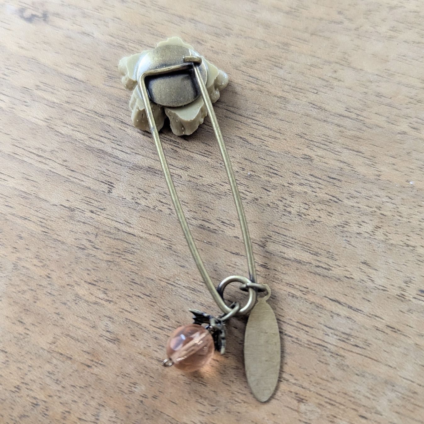 Spille & Fermagli: Broschennadeln  mit Blume – Nuovo (secondo la descrizione) da Zürich venduto da Stonejewelry 2