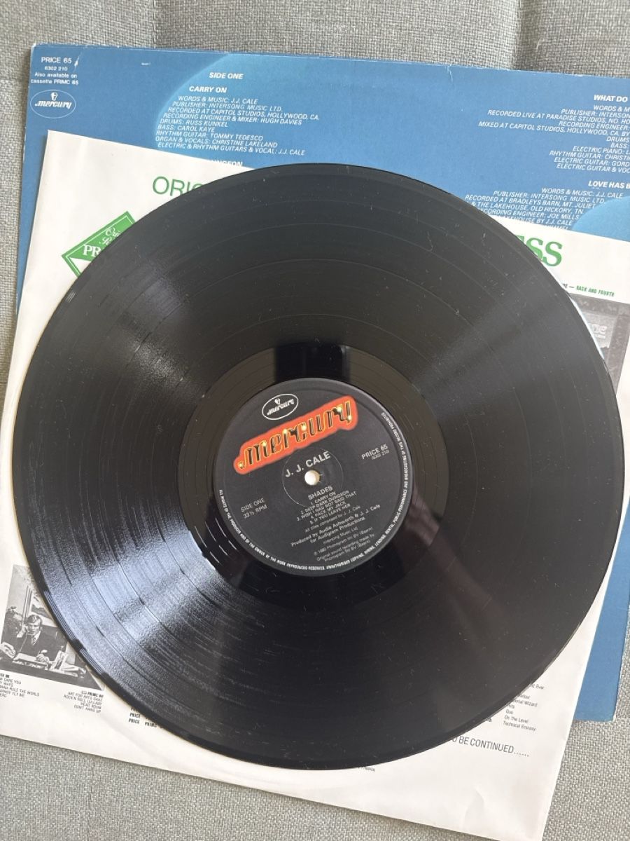 Schallplatten: J.J. Cale Shades LP Vinyle Eric Clapton 🎶 – Gebraucht aus Givisiez von My_favorite_shop 4