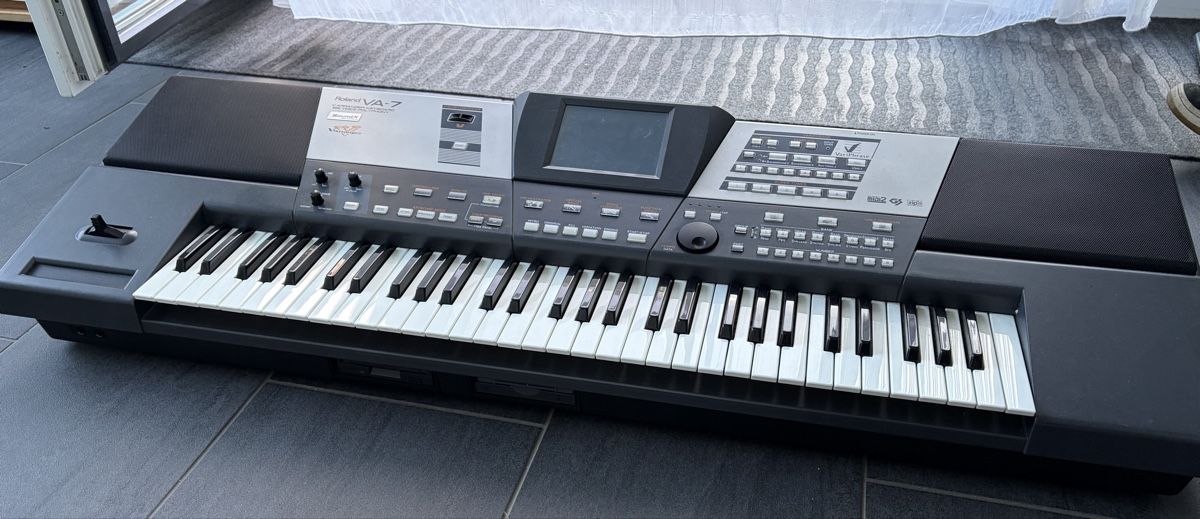 Roland Strumenti musicali: Roland VA-7 – Usato da Rickenbach SZ venduto da Ando666