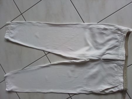 AKRIS puncto Hose D 36