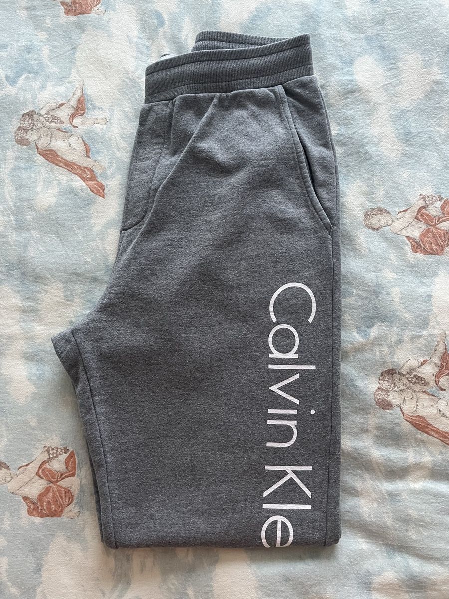 Calvin Klein Pantaloni: Calvin Klein Trainerhose in Gr. L – Usato da Jona venduto da Flexer02