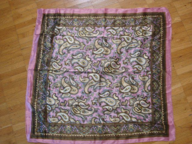Foulard & Sciarpe: Foulard aus Seide – Usato da Thun venduto da Ereli47