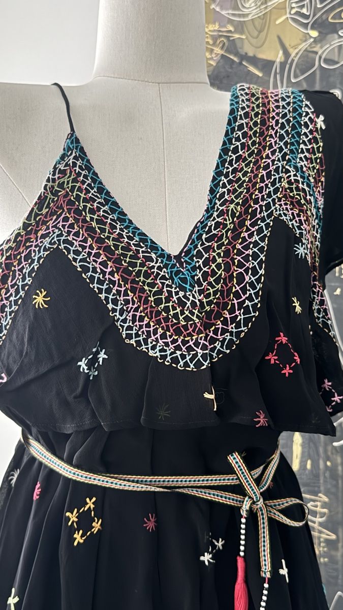 Kleider: Kurzes Kleid  – Neu (gemäss Beschreibung) aus Mörigen von TimelessFinds 2