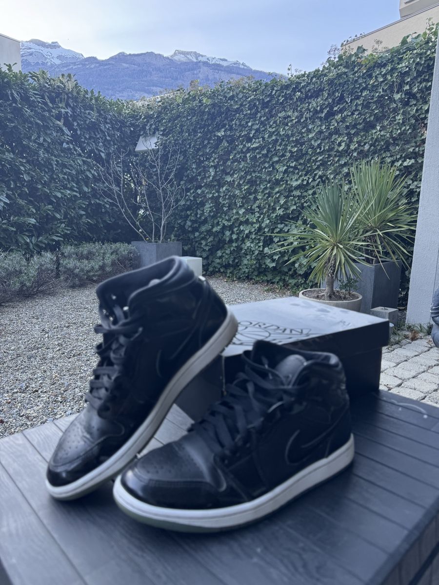 Scarpe da uomo: Nike Air Jordan - 1 Mid / Gr. 42 – Usato da Chur venduto da ropa68 5