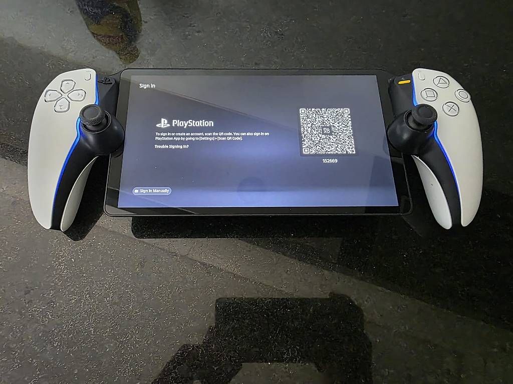 Manettes: Sony playstation portal – D'occasion à Schübelbach par kri_vjp2
