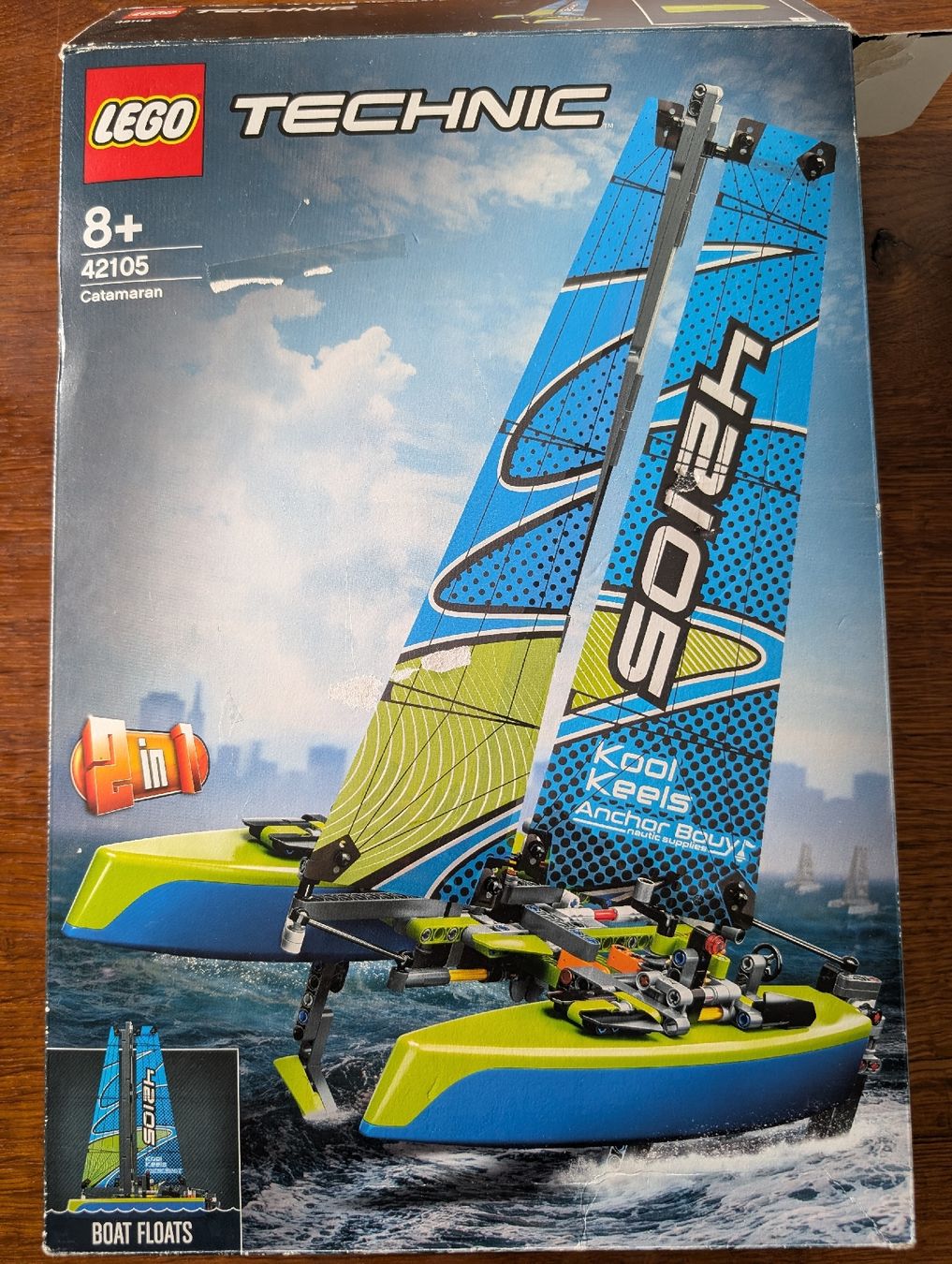 Lego Spielzeuge: LEGO Technic: Katamaran 42105 – Gebraucht aus Bern von Zorro333
