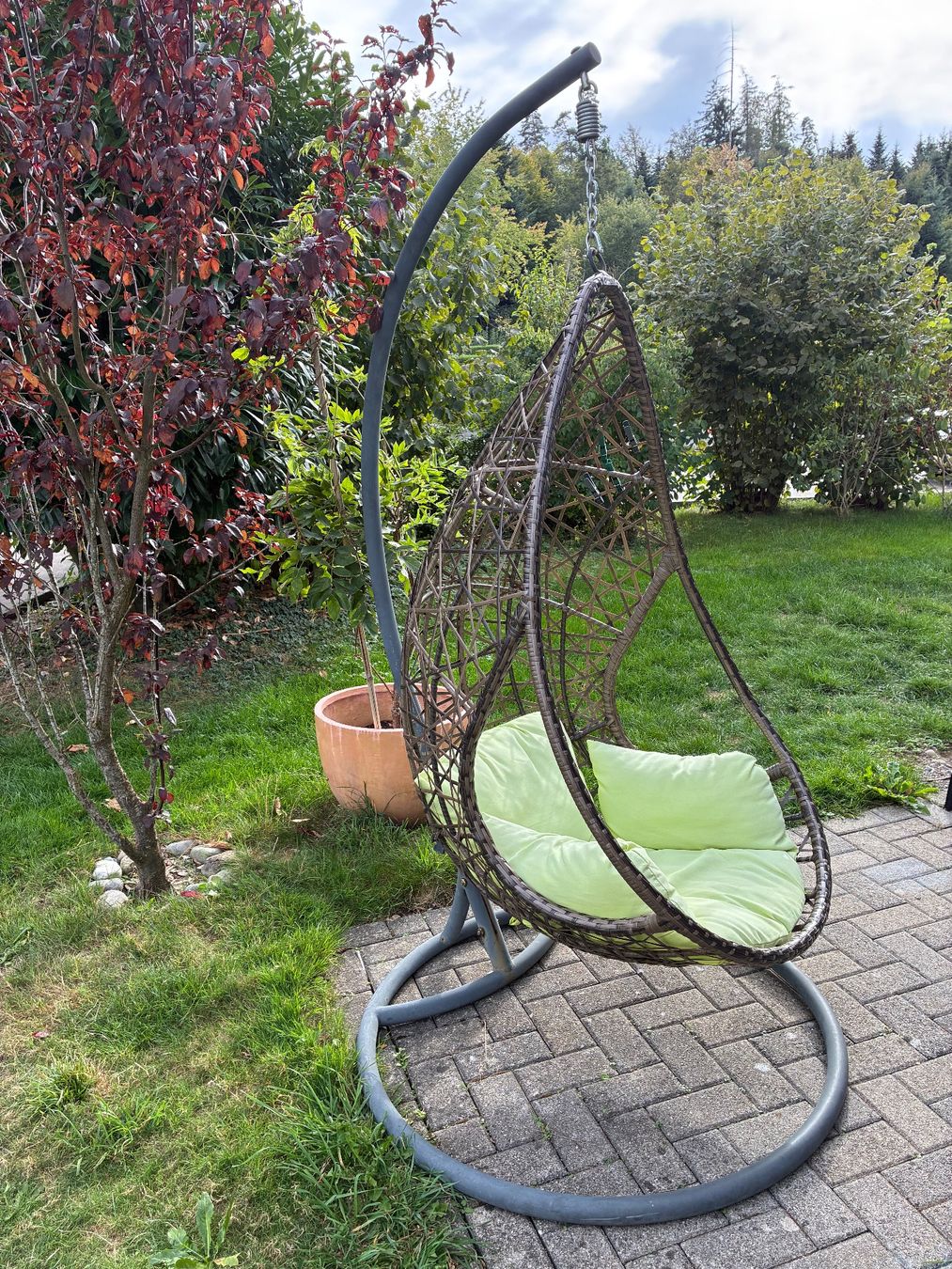 Poltrone pensili da giardino: Hängesessel mit Gestell Rattanoptik gebraucht – Usato da Pfaffhausen venduto da tshaenn 1