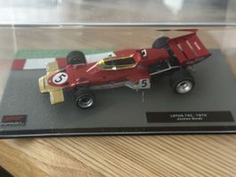 Formel 1 1:43 Fahrzeug inkl. Plexiglas Vitrine ab 19.-