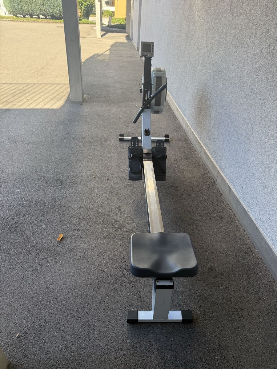 Concept 2 Vélos d'appartement: Rudergerät Concept 2 PM4  – D'occasion à Rotkreuz par 74max