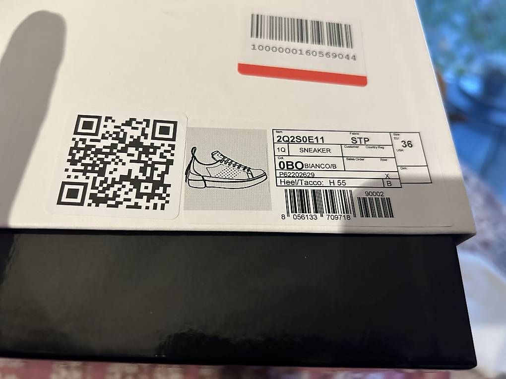Damenschuhe: Sneakers Red Valentino  – Gebraucht aus lausanne von Pepitam 1