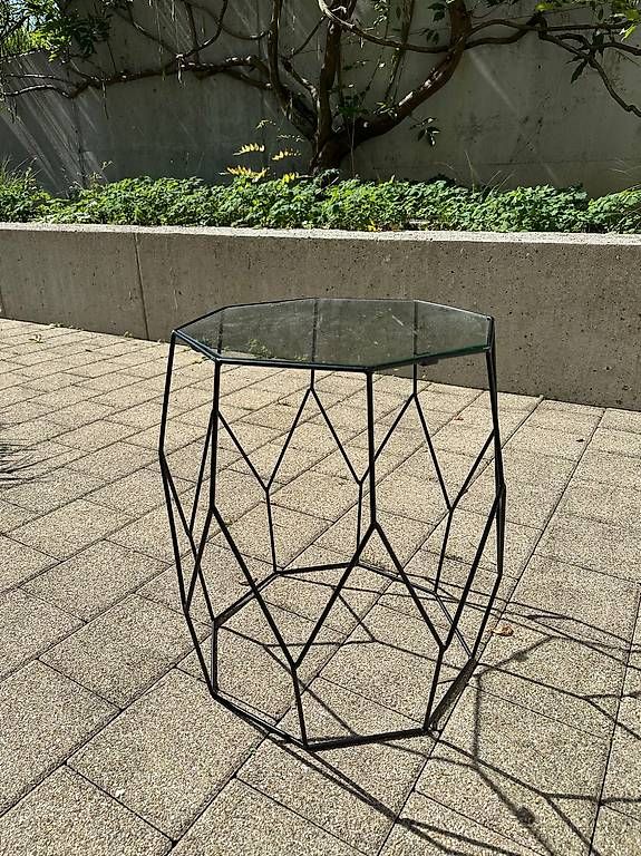 Tavoli: Metalltisch schwarz mit Glasplatte – Usato da Bassersdorf venduto da ale_28qt