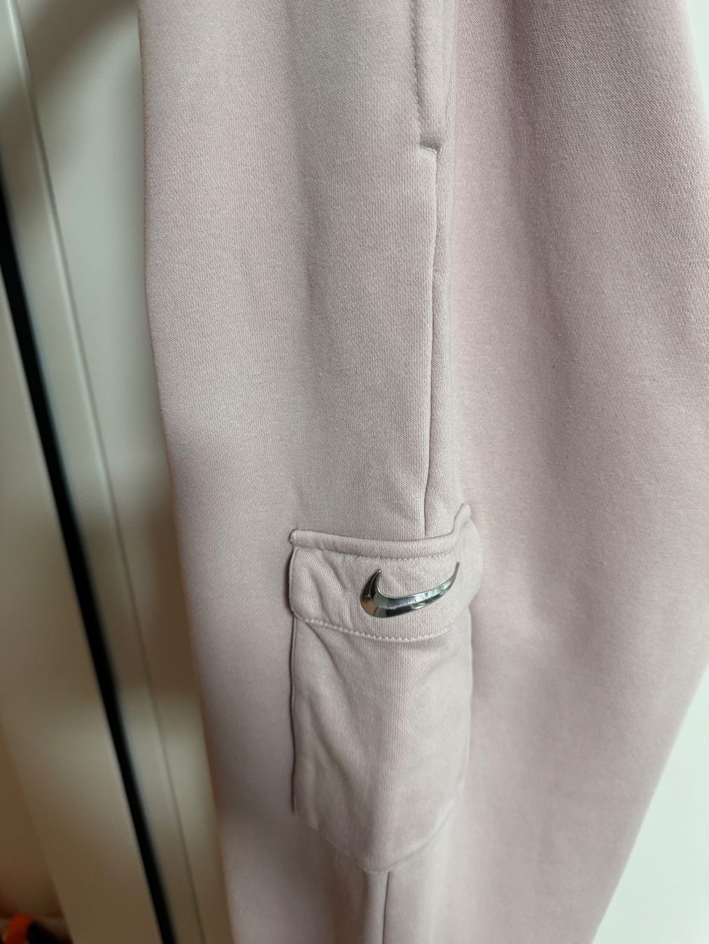 Nike Pantaloni: Nike Jogginghose, Rosa, Gr. L – Usato da Itingen venduto da Beroce 3