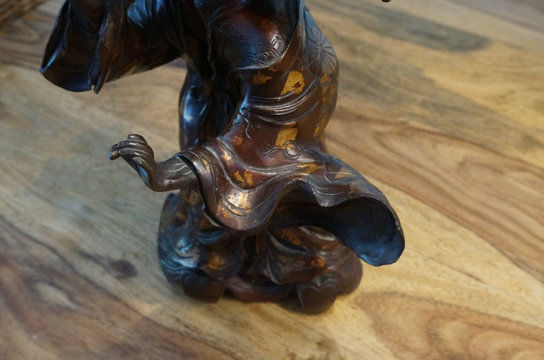 Skulpturen & Statuen: Japanisches Bronze-Okimono Edo- oder Meiji-Periode – Gebraucht aus Spreitenbach von Salesmanship 5