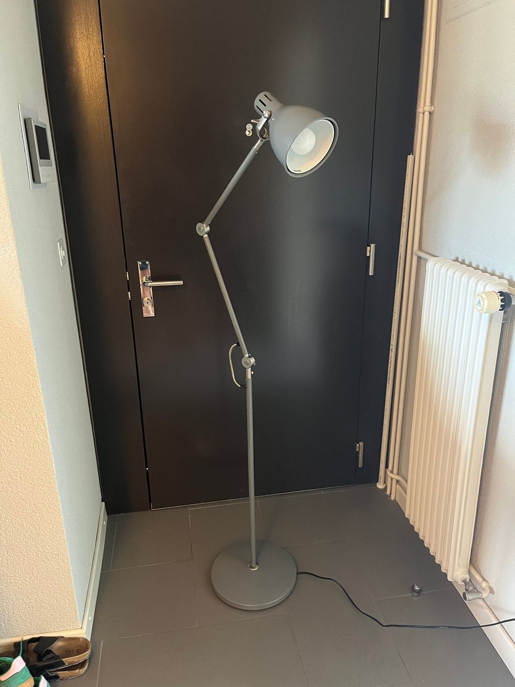 Ikea Lampade: IKEA Aröd floor lamp – Usato da Fribourg venduto da Pauol 1