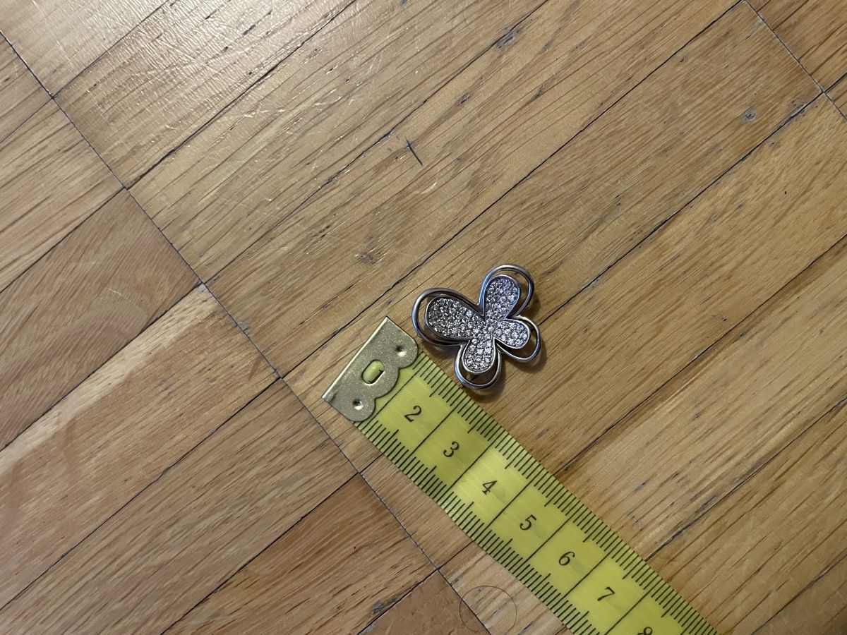 Ciondoli: Butterfly Pendant - Silver – Usato da Neuchatel venduto da shi_9fzw 1