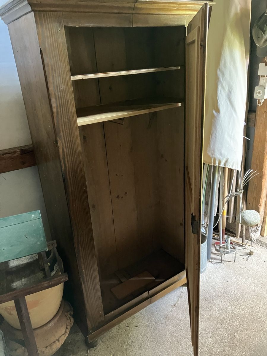 Armadi: Bauernschrank, Schrank, Kasten – Usato da Neftenbach venduto da 889095 1