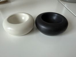 Pfeffer und Salz Schalen weiss und schwarz / D’messer 7.5 cm