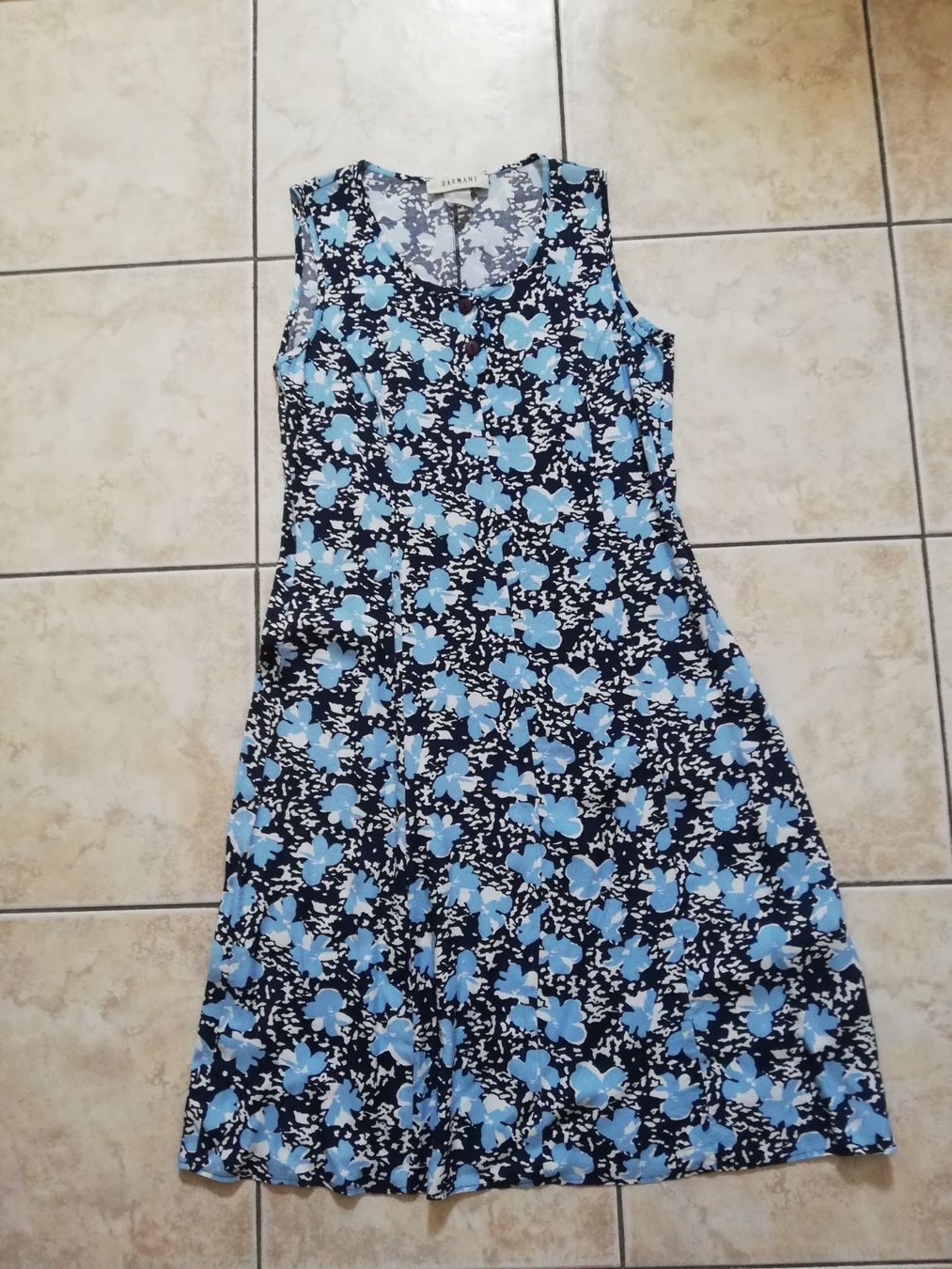 Kleider: Damen Sommerkleid Kurzgrösse 19 – Gebraucht aus Starrkirch-Wil von LucyDog