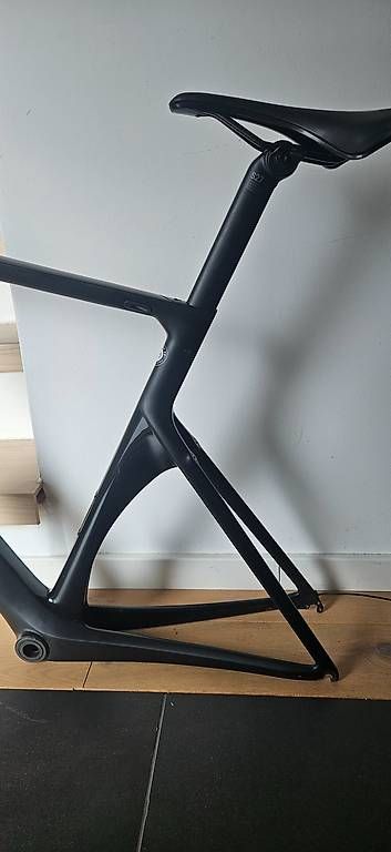 Biciclette: Cadre Canyon Aeroad CF SLX taille 56 – Usato da Romanel-sur-Lausanne venduto da Marsu001 2