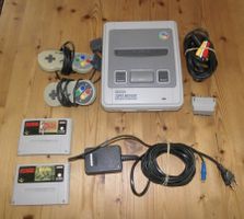 Super Nintendo SNES Konsole +Zelda und Secret of Mana