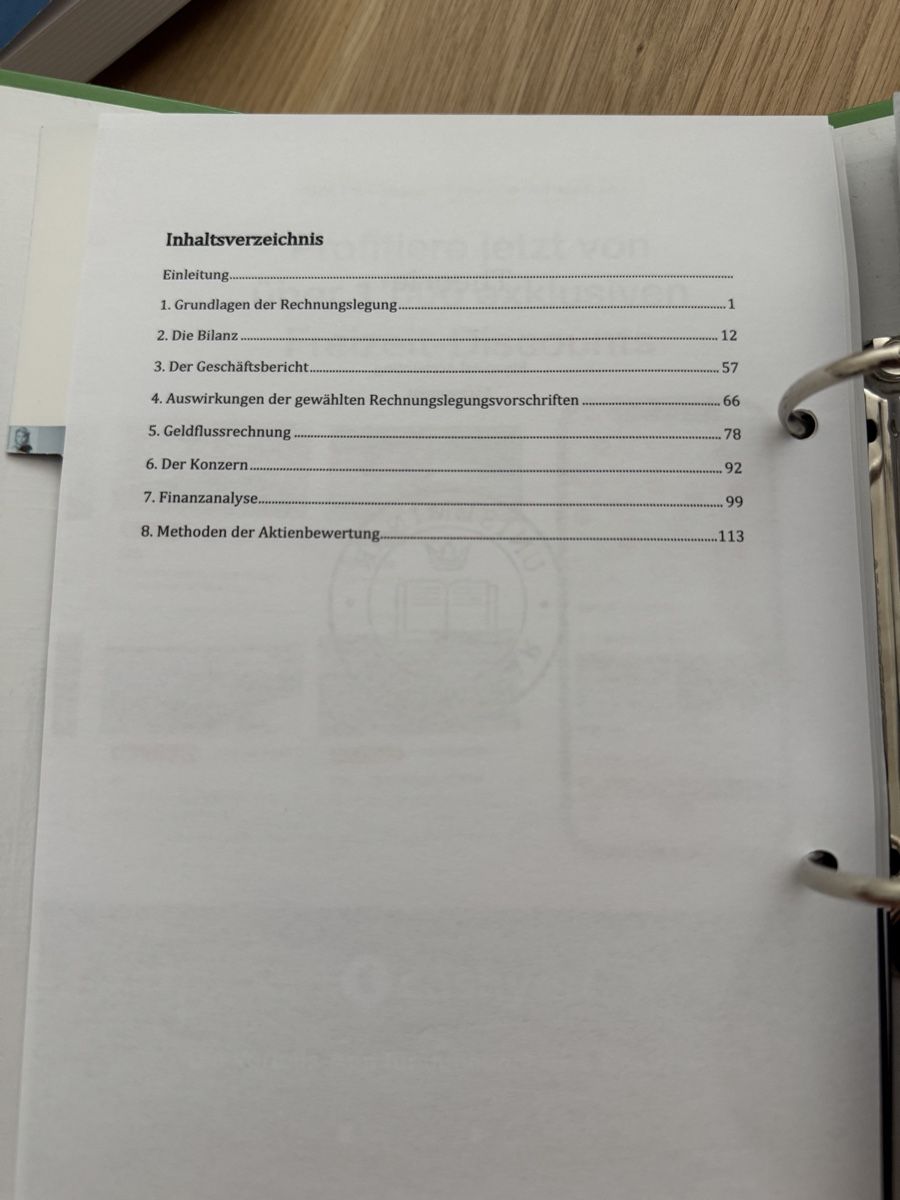 Libri: UNISEMINAR Financial Accounting Ordner  – Usato da St. Gallen venduto da ElmedinaZ 1