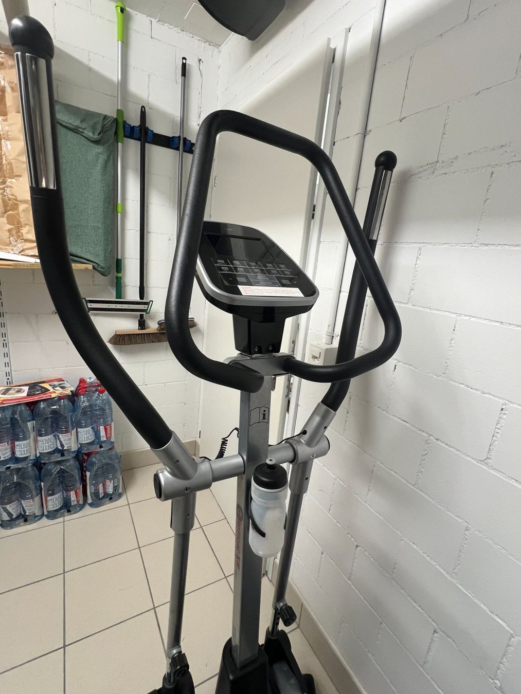 Hometrainer: Crosstrainer Ergometer (elliptical X8) – Gebraucht aus Oberentfelden von Bianka1 5