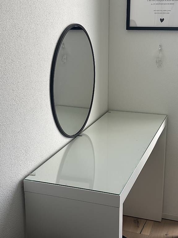 Ikea Tavoli da trucco: Schminktisch – Usato da Braunau venduto da isa_mrh5