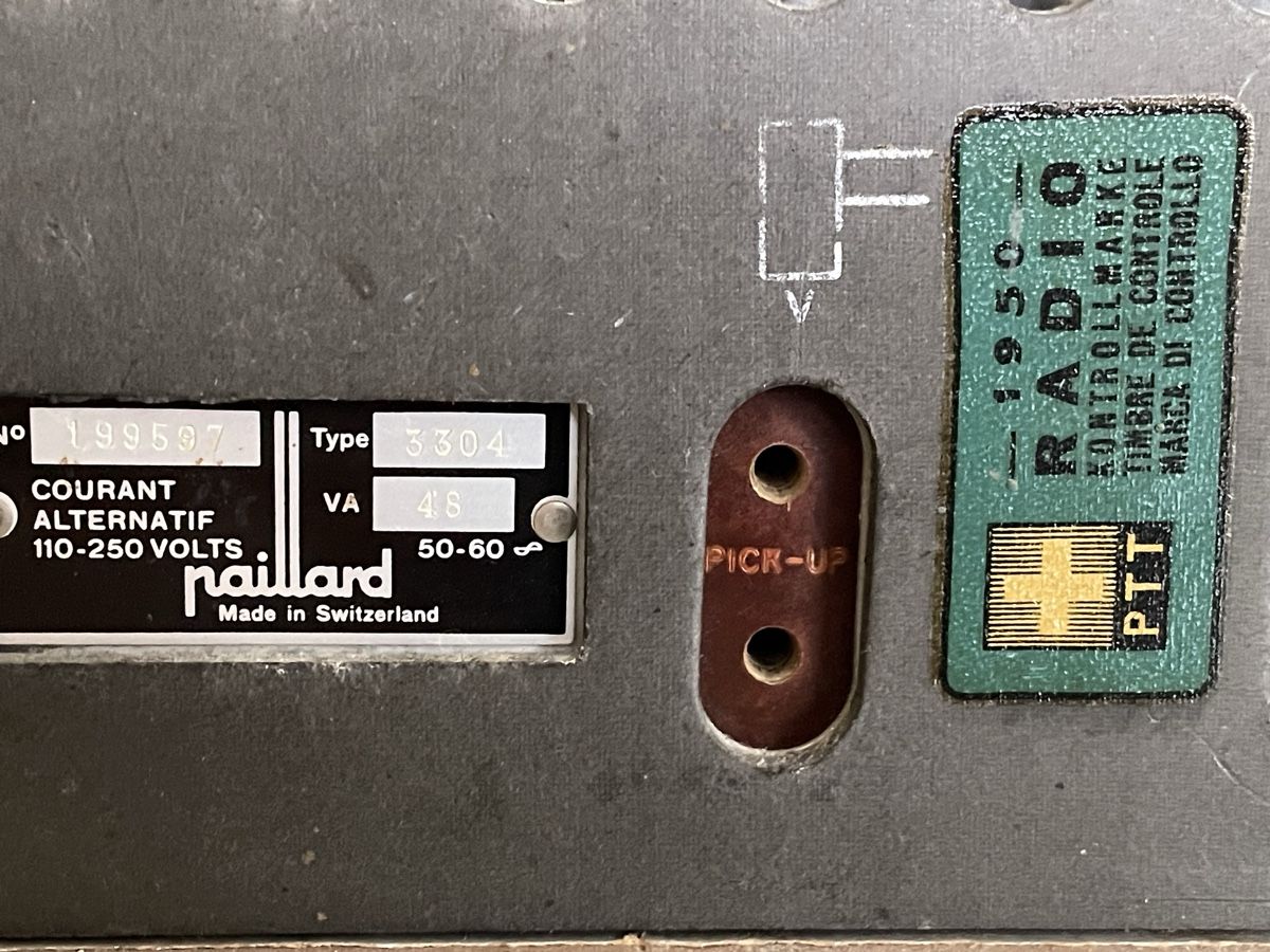 Paillard Radios: Schweiz kleinradio Paillard – Défectueux à Oftringen par Jradioman 4
