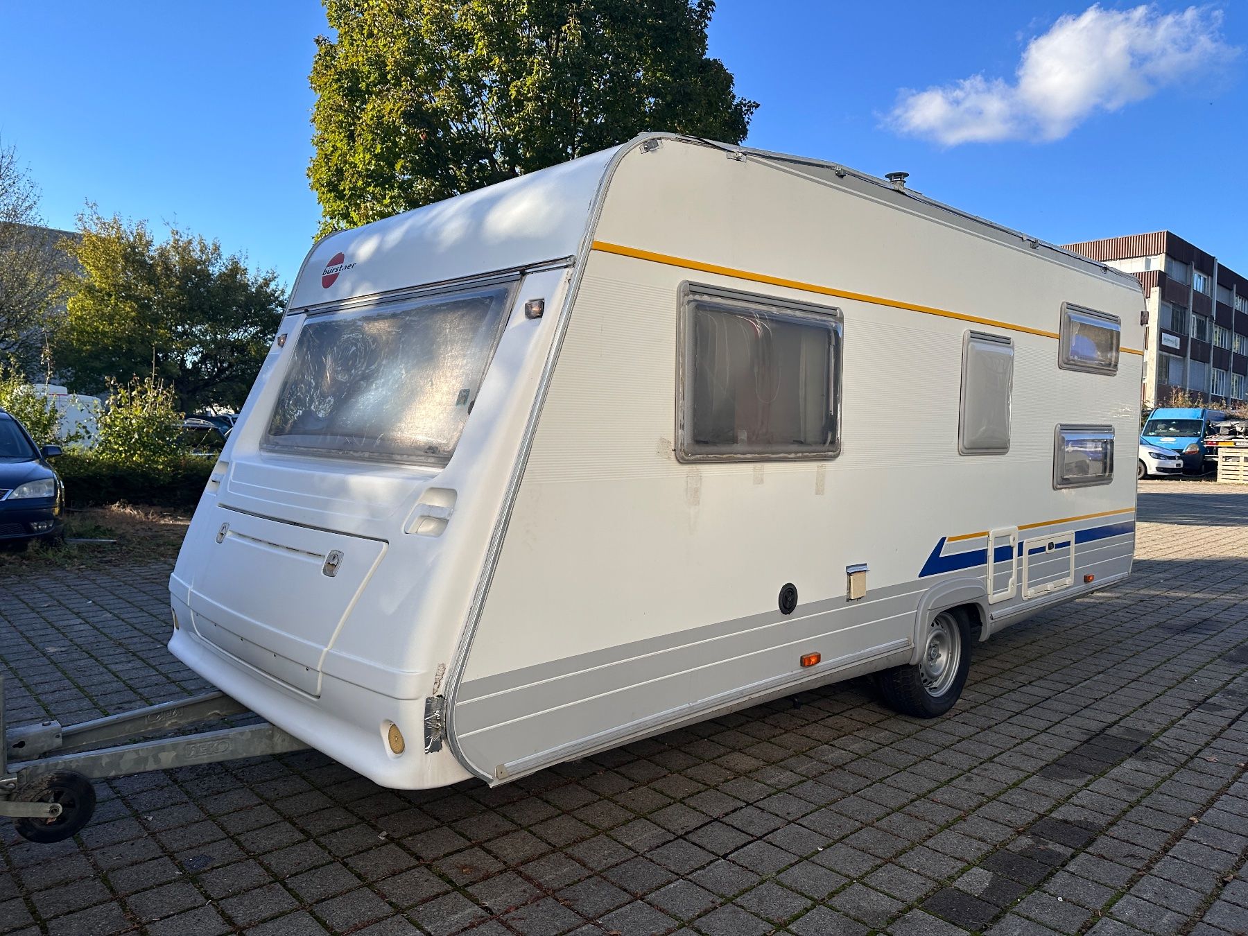 Bürstner Véhicules de camping: Bürstner Ventana 480 TK - ab 100.- – D'occasion à Otelfingen par inf_2rkm 4
