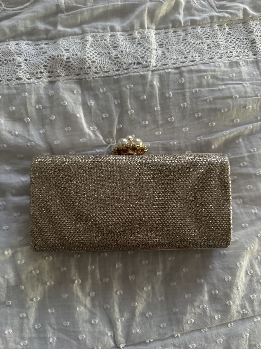 Taschen für Damen: Glitzernde Clutch – Neu (gemäss Beschreibung) aus St. Gallen von mic_y2tq