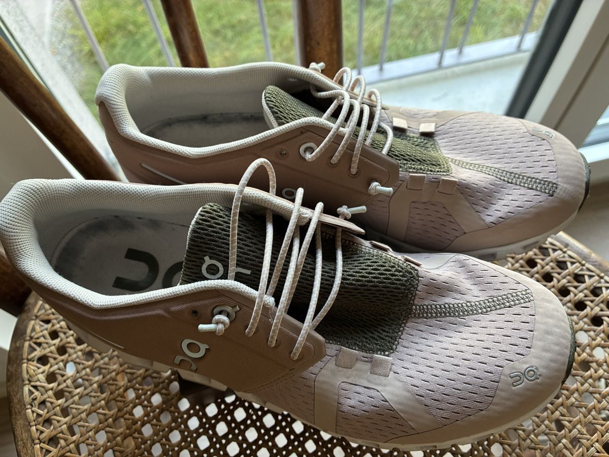 On Scarpe da donna: On Sneaker gr. 40 (39) – Usato da Winterthur venduto da Mitschg 1