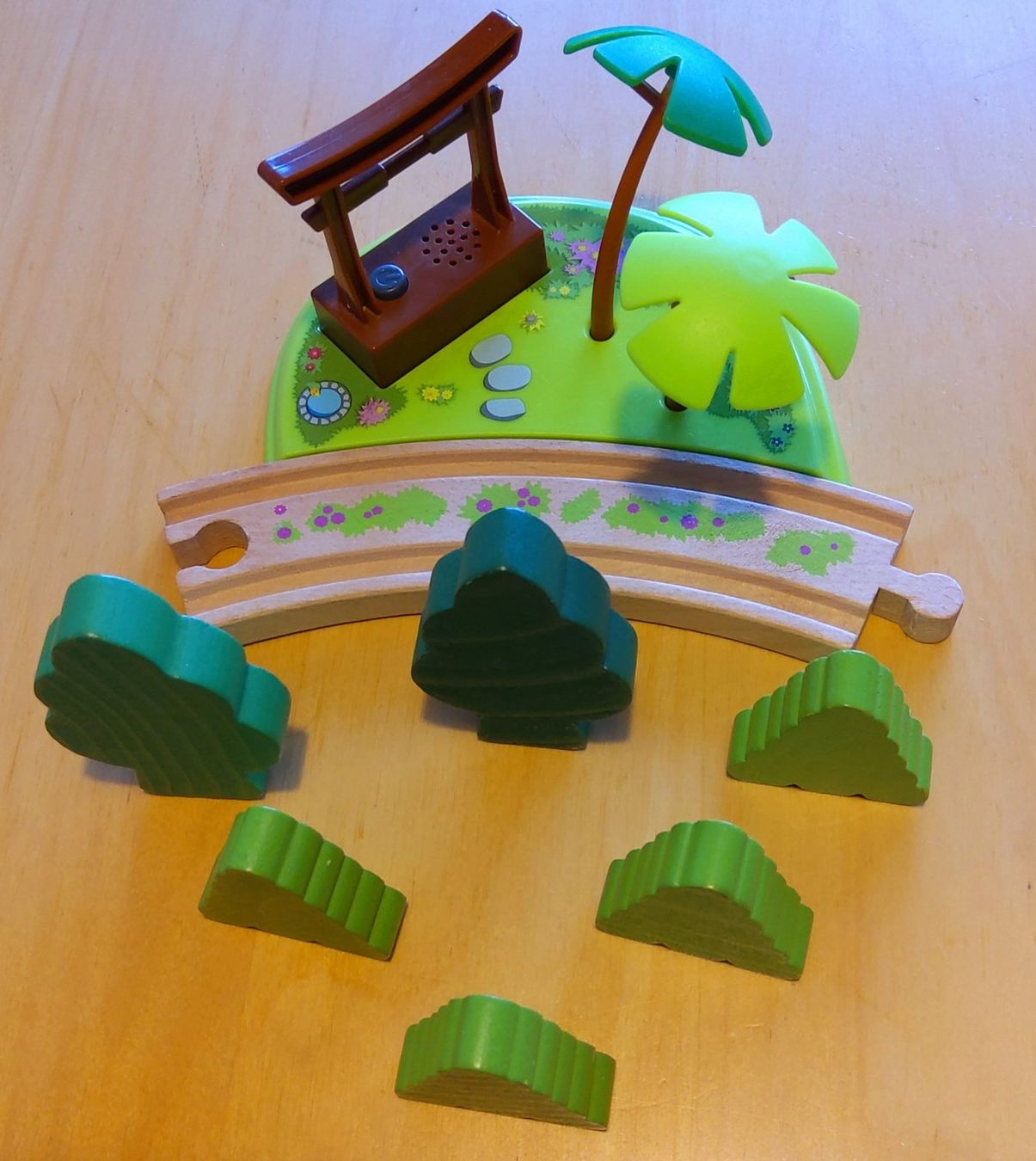 Spielzeuge: Holzeisenbahn – Gebraucht aus Burgdorf von mbu_l7nm 3