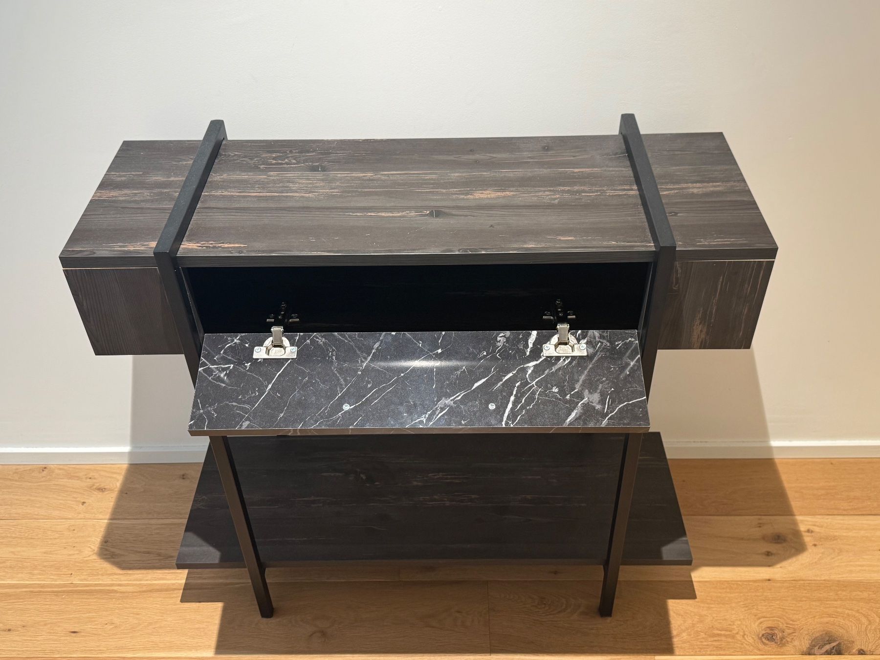 Console: Modern Console Table / Moderne Konsolentisch (Sideboard) – Usato da Zürich venduto da sid_th5l 2