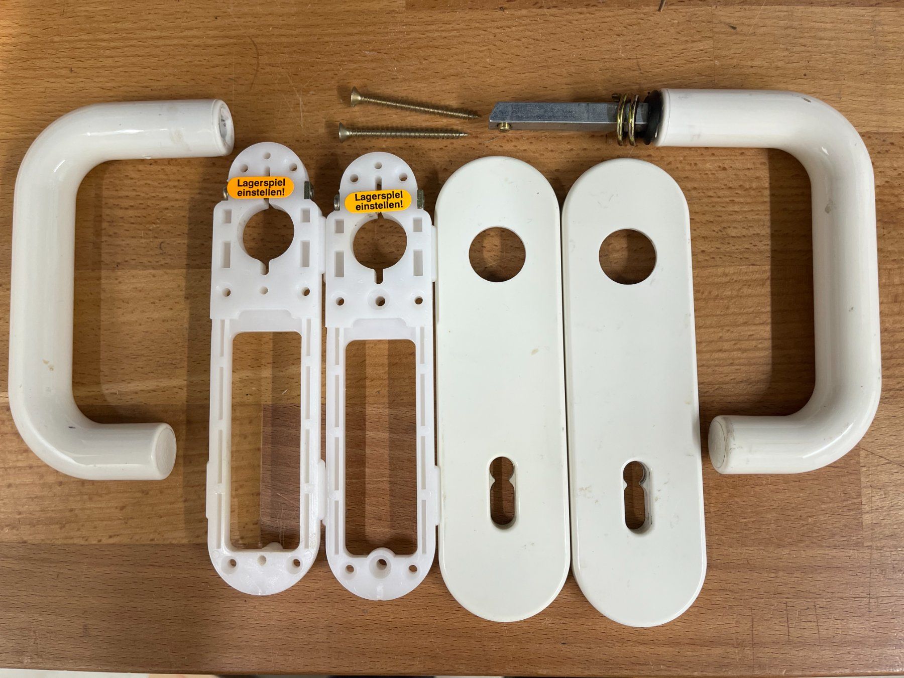 Ferramenta: 5 Türdrücker mit Schild und Grundplatte – Usato da Escholzmatt venduto da Biosphaereholzwurm 1