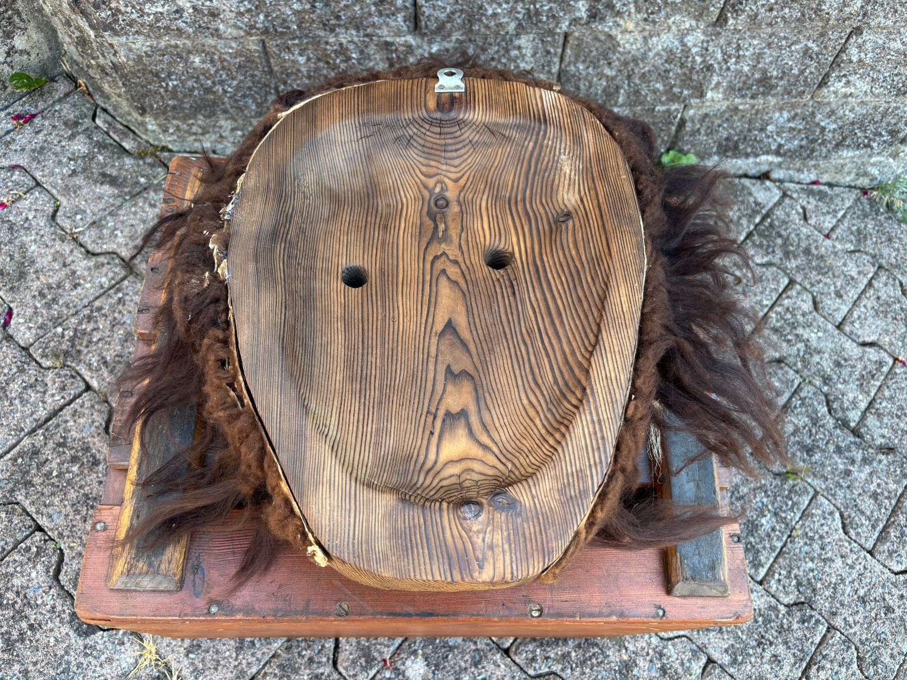 Sonstige Antiquitäten & Kunst: sehr schöne grosse alte Walliser Holzmaske – Gebraucht aus Feldbach von Olive1 7