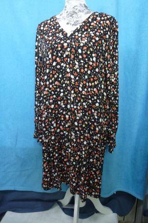 A LINIE BLÜMCHENKLEID NEU ETIKETT GR 44 LANGARM DÜNN