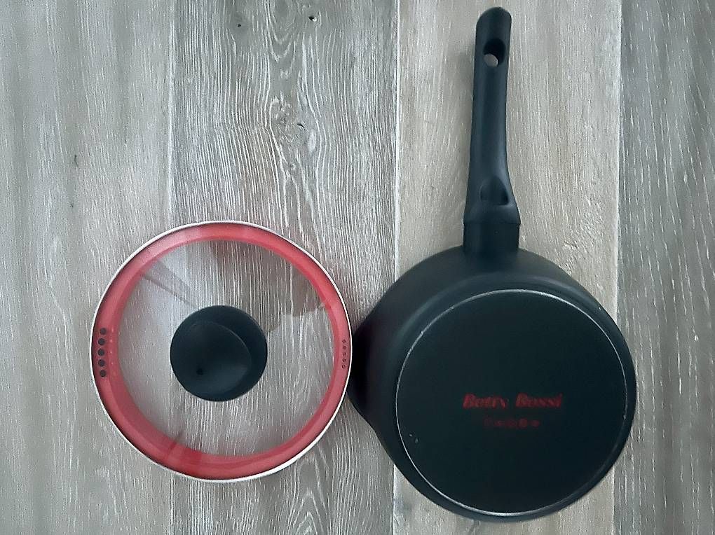 Padelle: Betty Bossi Pfanne mit Glasdeckel – Usato da Rüschlikon venduto da ait_p9qb 1