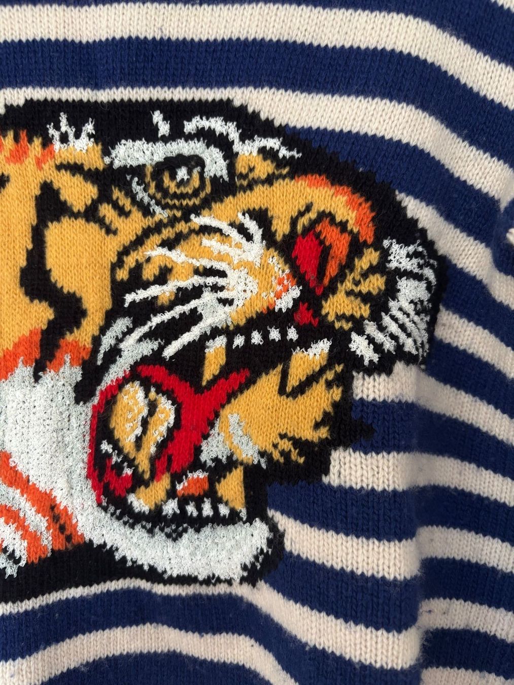 Gucci Pullover & Sweatshirts: Gucci Wollpullover blau weiss, Tiger , 34/36 – Gebraucht aus Herrliberg von mayfi 4
