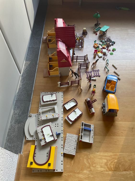 Playmobil grosser Reiterhof Pferde Stall Range (Gebraucht) in Spiez für ...
