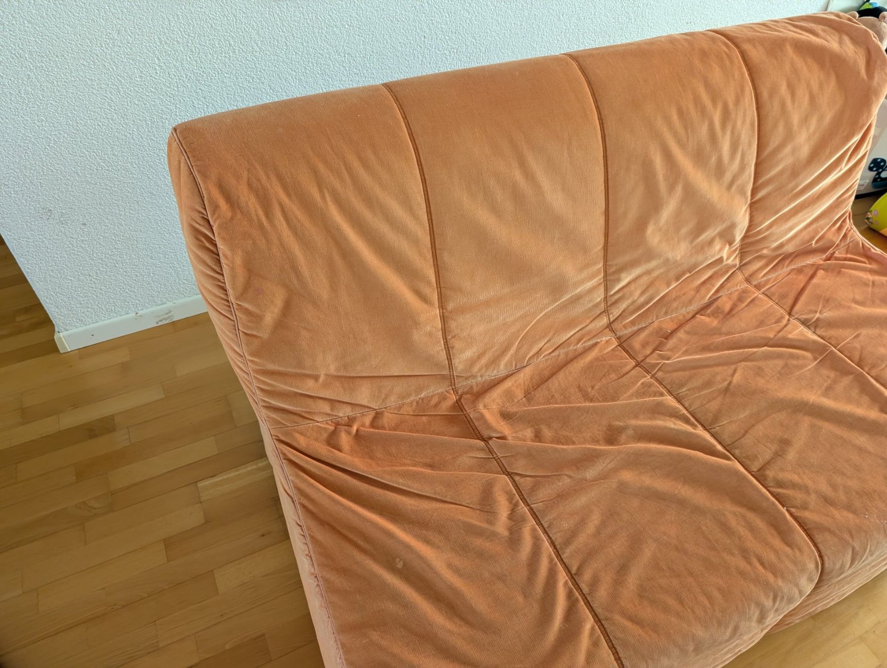 Divani: Ausziehbares Cord Sofa – Usato da Pfäffikon SZ venduto da gosia912 1
