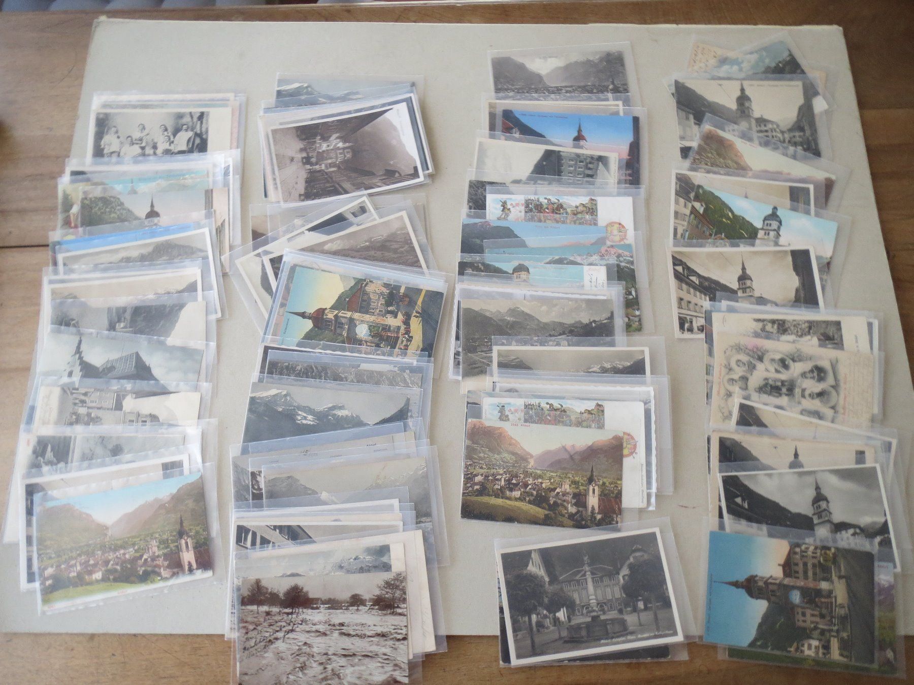 Cartoline postali: Altdorf - 110 alte Ansichtskarten – Usato da Tagelswangen venduto da Miski